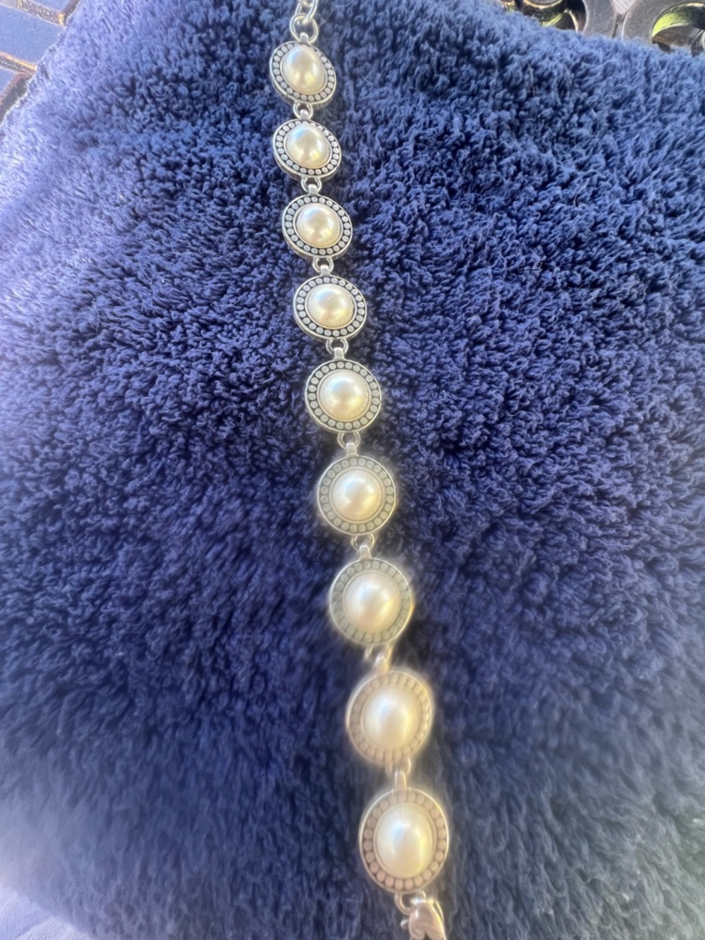 Brighton Elegant Pearl-Style Silver Link Bracelet - White Pearlescent Accents